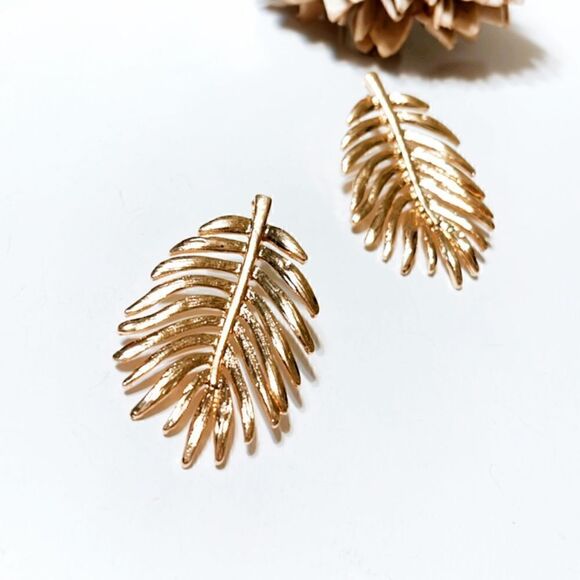 Gold  leaf  earrings M10 - Picture 4 of 6